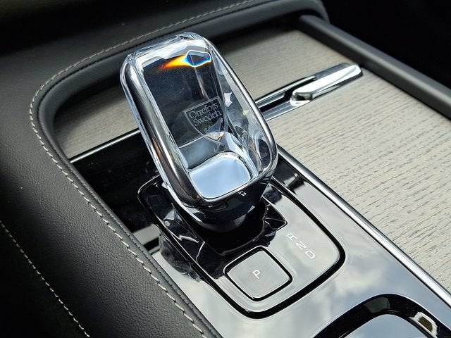 2025 Volvo XC90 Plug-In Hybrid Ultra