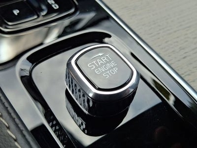 2025 Volvo XC90 Plug-In Hybrid Ultra
