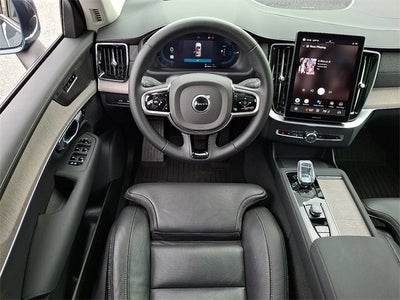 2025 Volvo XC90 Plug-In Hybrid Ultra