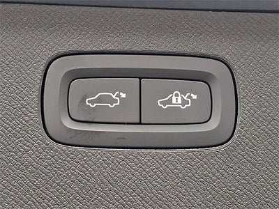 2025 Volvo XC90 Plug-In Hybrid Ultra