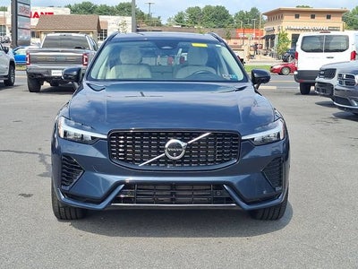 2025 Volvo XC60 Plug-In Hybrid Plus