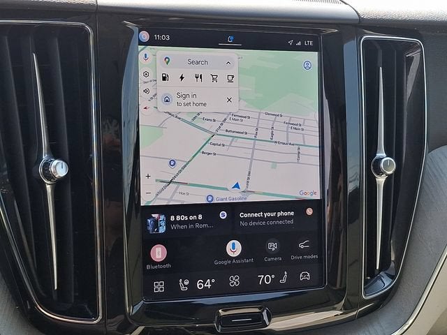 2025 Volvo XC60 Plug-In Hybrid Plus