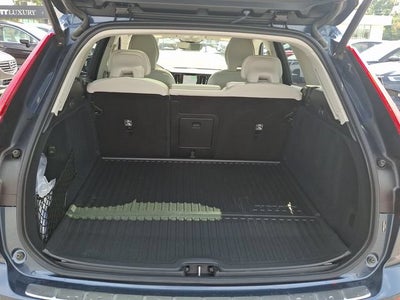 2025 Volvo XC60 Plug-In Hybrid Plus