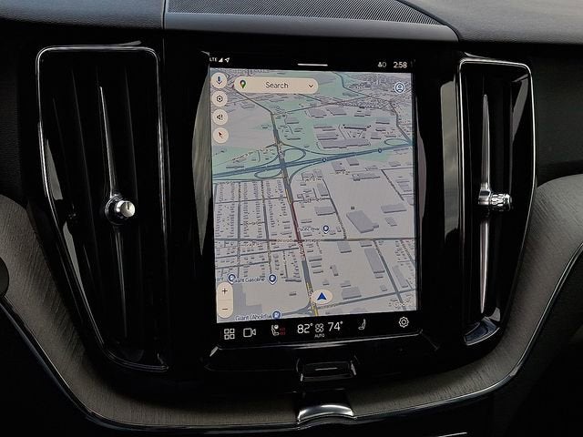 2025 Volvo XC60 Plug-In Hybrid Plus