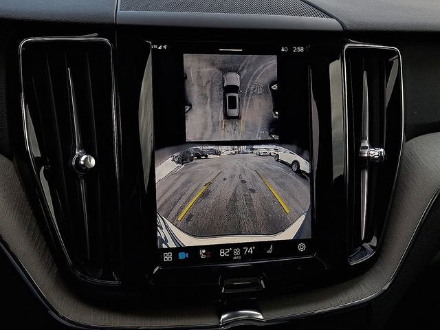 2025 Volvo XC60 Plug-In Hybrid Plus