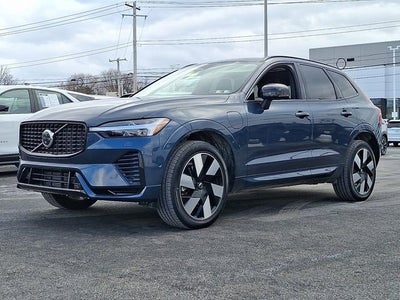 2025 Volvo XC60 Plug-In Hybrid Plus