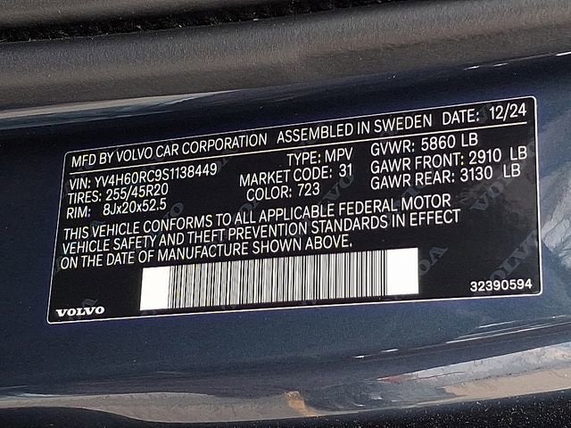 2025 Volvo XC60 Plug-In Hybrid Plus