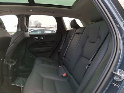 2025 Volvo XC60 Plug-In Hybrid Plus