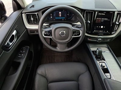 2025 Volvo XC60 Plug-In Hybrid Plus