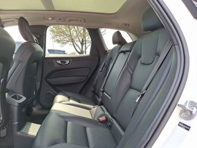 2025 Volvo XC60 Plug-In Hybrid Core