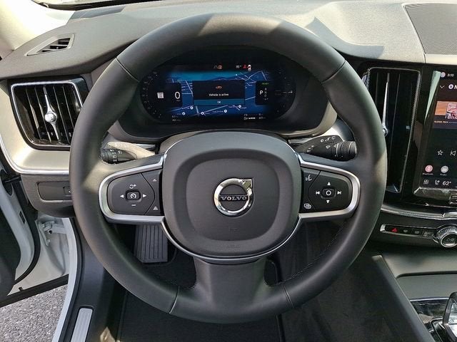 2025 Volvo XC60 Plug-In Hybrid Core