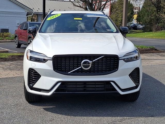2025 Volvo XC60 Plug-In Hybrid Core