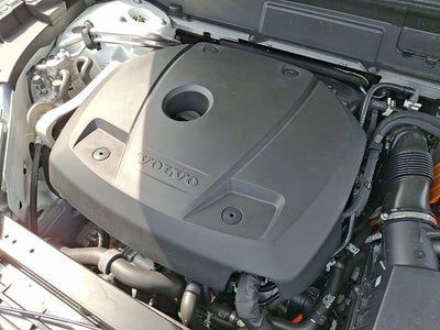 2025 Volvo XC60 Plug-In Hybrid Core
