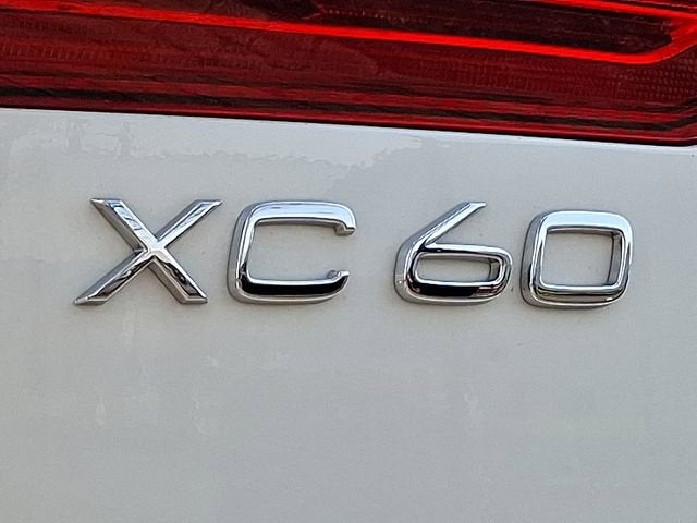 2025 Volvo XC60 Plug-In Hybrid Core