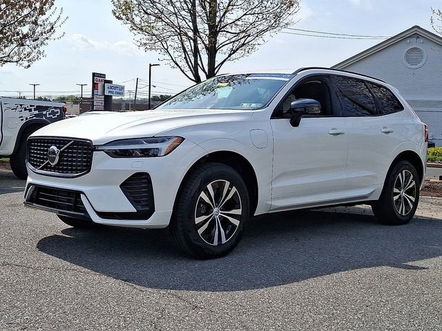 2025 Volvo XC60 Plug-In Hybrid Core