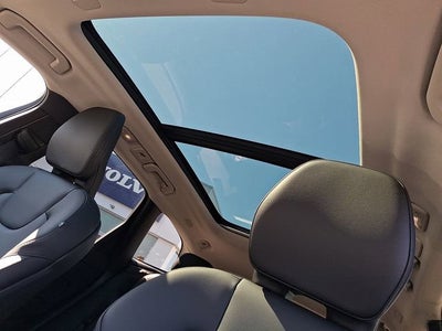 2025 Volvo XC60 Plug-In Hybrid Core