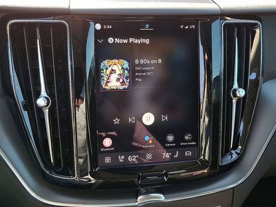 2025 Volvo XC60 Plug-In Hybrid Core