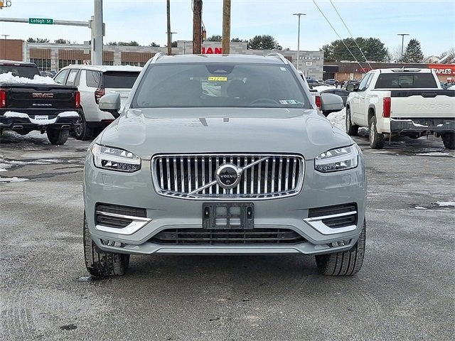 2024 Volvo XC90 Plus Bright Theme