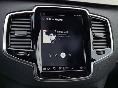 2024 Volvo XC90 Plus Bright Theme