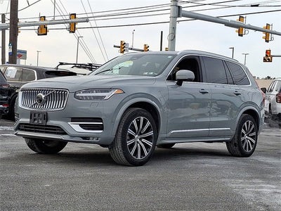 2024 Volvo XC90 Plus Bright Theme