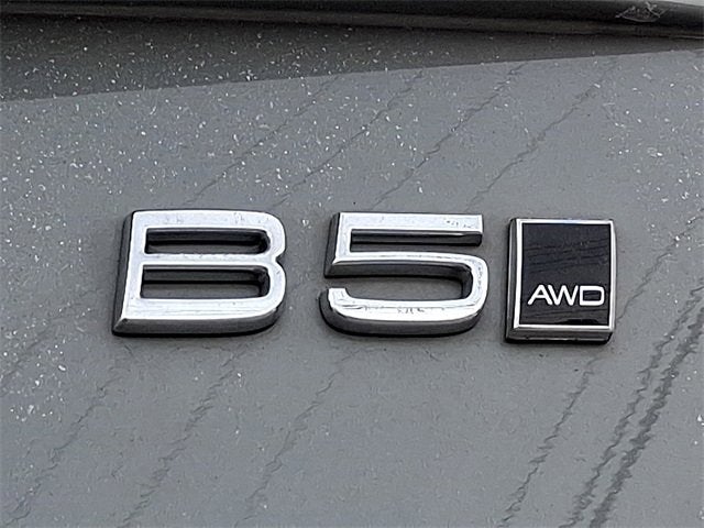 2024 Volvo XC90 Plus Bright Theme