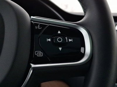 2024 Volvo XC90 Plus Bright Theme