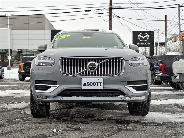 2024 Volvo XC90 Plus Bright Theme