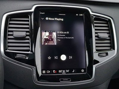 2024 Volvo XC90 Plus Bright Theme