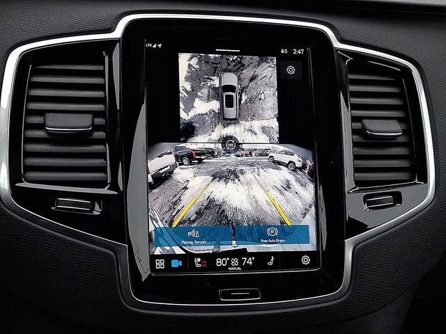 2024 Volvo XC90 Plus Bright Theme