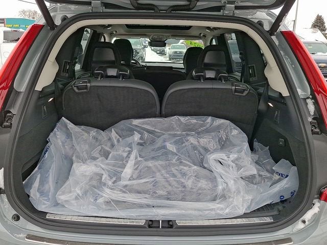 2024 Volvo XC90 Plus Bright Theme