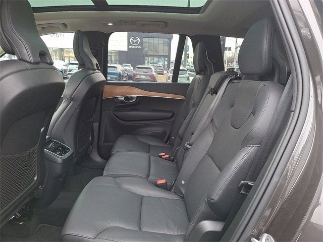 2024 Volvo XC90 Plus Bright Theme