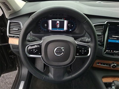 2024 Volvo XC90 Plus Bright Theme