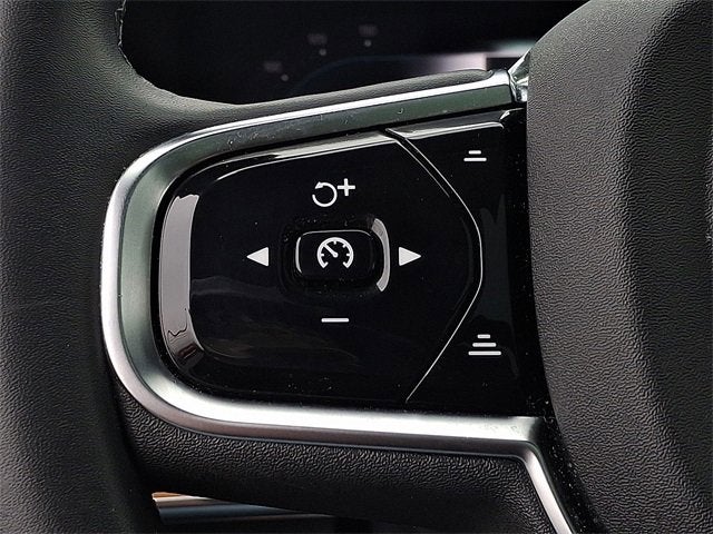 2024 Volvo XC90 Plus Bright Theme