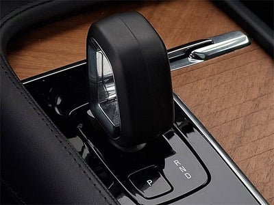 2024 Volvo XC90 Plus Bright Theme