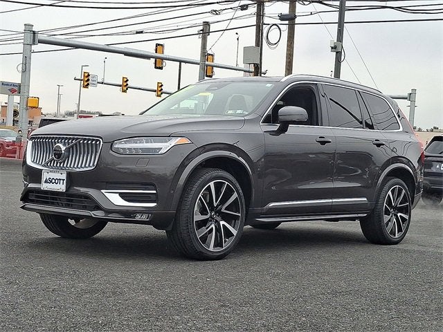 2024 Volvo XC90 Plus Bright Theme