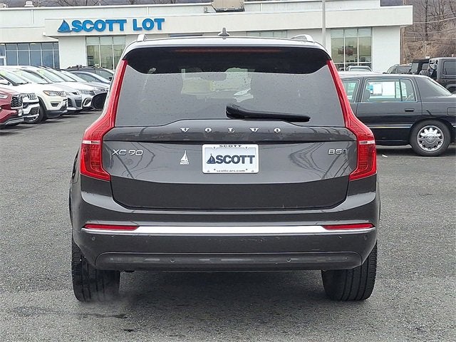 2024 Volvo XC90 Plus Bright Theme