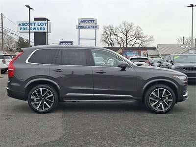 2024 Volvo XC90 Plus Bright Theme