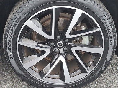 2024 Volvo XC90 Plus Bright Theme