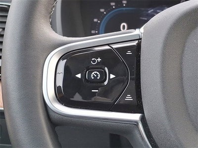 2024 Volvo XC90 Plus Bright Theme
