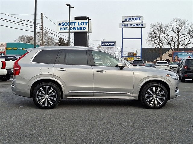 2024 Volvo XC90 Plus Bright Theme