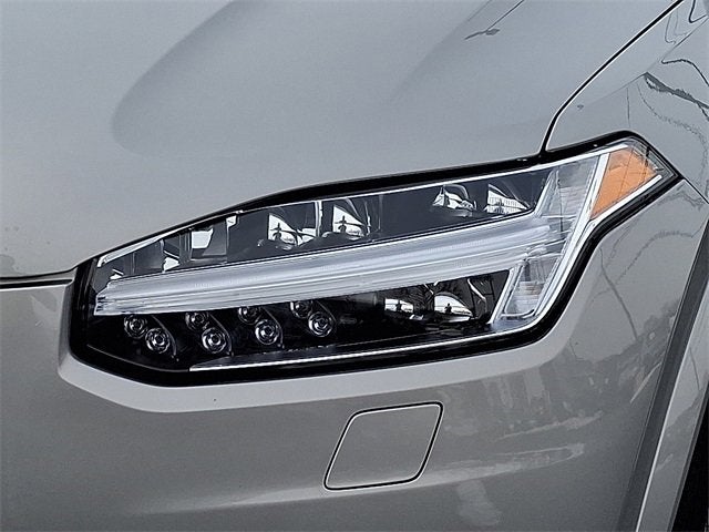 2024 Volvo XC90 Plus Bright Theme