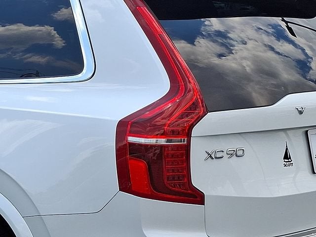2023 Volvo XC90 Plus