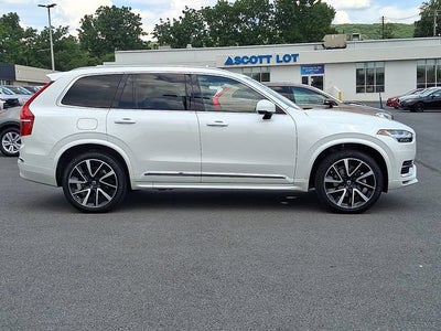2023 Volvo XC90 Plus