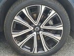 2023 Volvo XC60 Ultimate Bright Theme