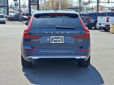 2023 Volvo XC60 Ultimate Bright Theme