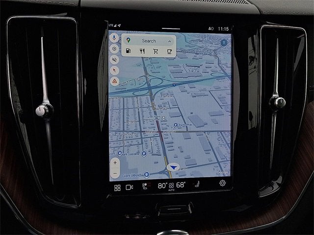 2023 Volvo XC60 Ultimate Bright Theme