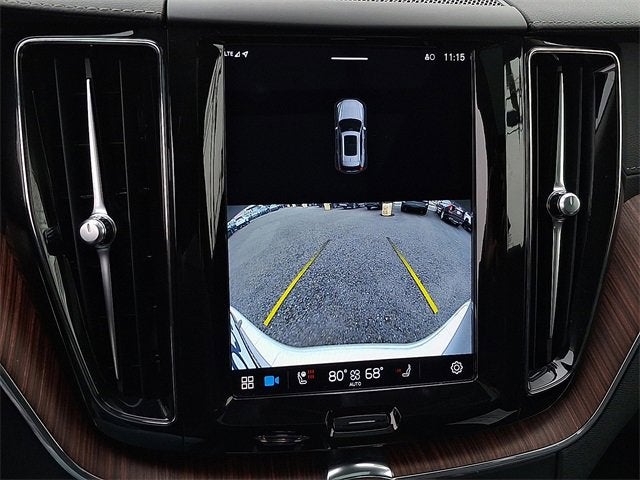 2023 Volvo XC60 Ultimate Bright Theme