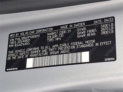 2023 Volvo XC60 Ultimate Bright Theme