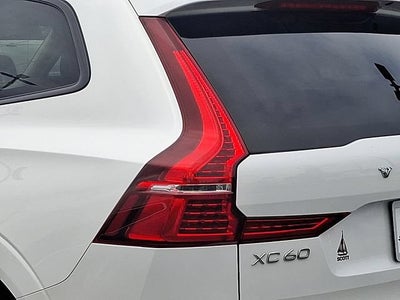 2024 Volvo XC60 Plus Dark Theme