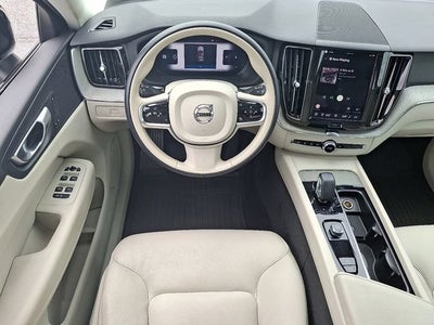 2024 Volvo XC60 Plus Dark Theme